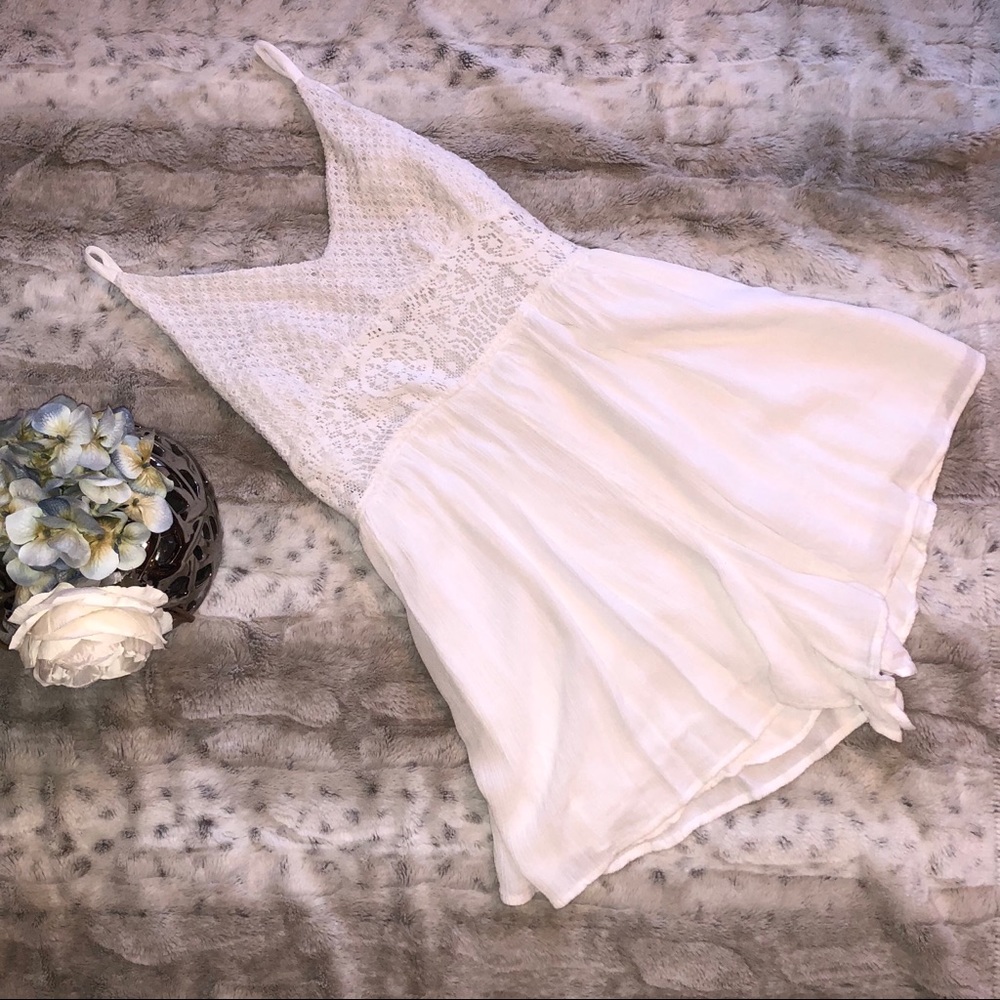 🤩 White Linen Romper